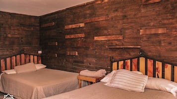 Family Double Room, 1 Bedroom | Free WiFi, bed sheets