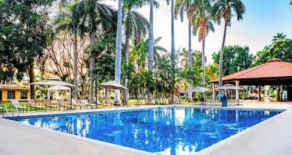 InHouse Select Hacienda Tres Rios
