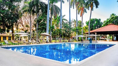 InHouse Select Hacienda Tres Rios