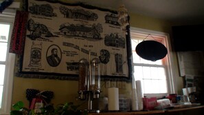 Breakfast area - Schuyler Inn (Schuyler)