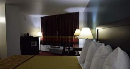 Snelling Motel