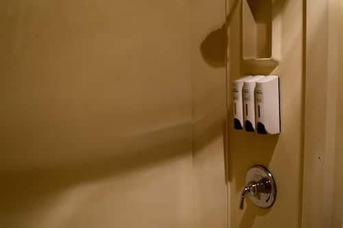 Habitación Deluxe, 1 cama King size | Regadera en el baño