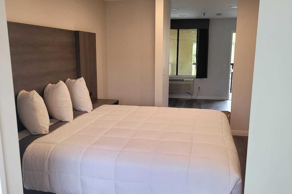 Five Star Inn West Covina