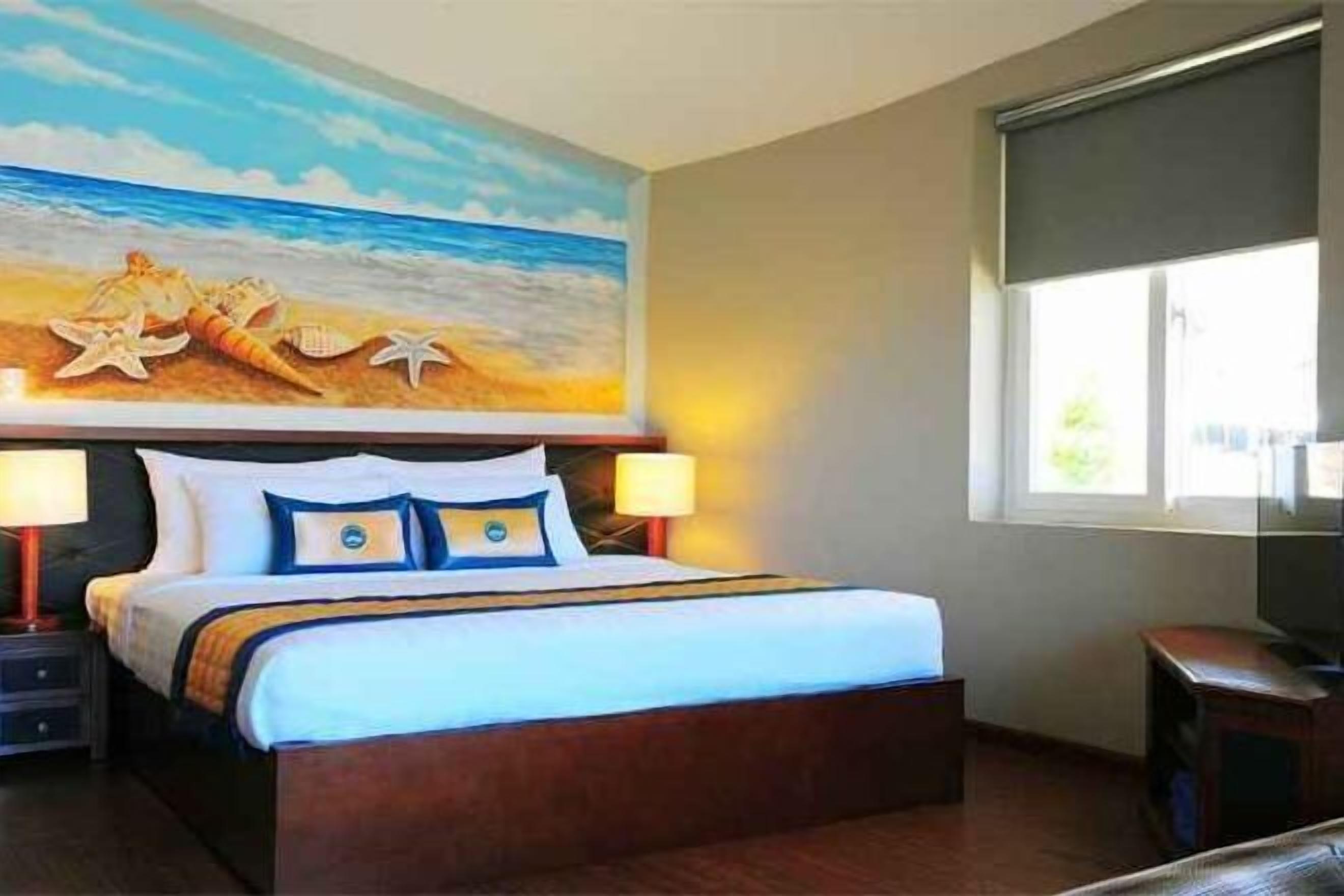 Minibar, in-room safe, desk, blackout curtains