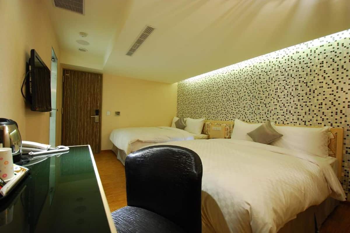 Desk, blackout curtains, free WiFi, bed sheets