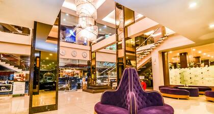 El Cavana Hotel