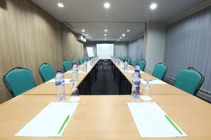 Khu phòng họp