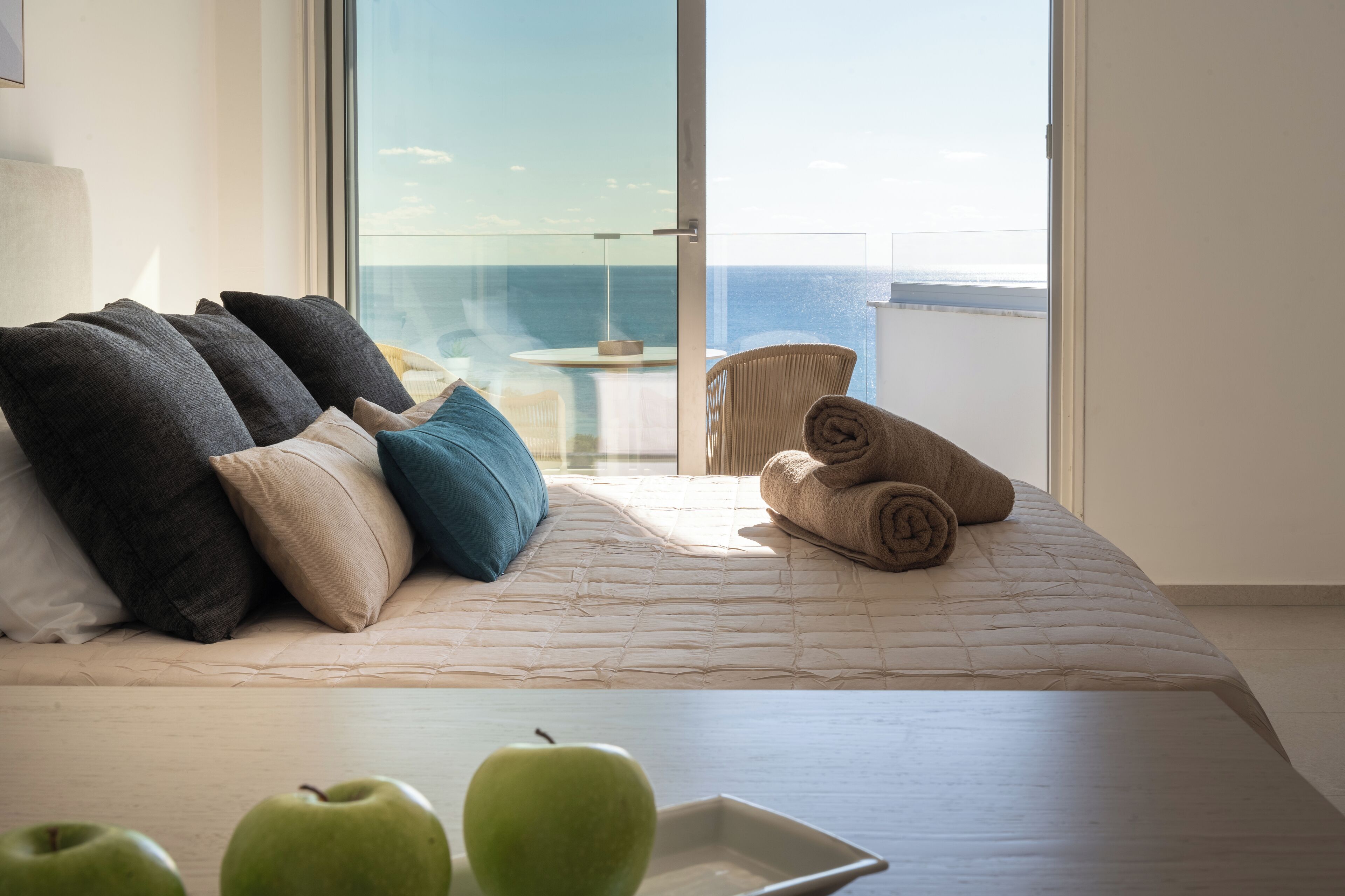 隔音、免费婴儿床、免费 WiFi、床单