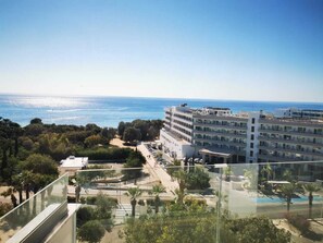 Soundproofing, free cribs/infant beds, free WiFi, bed sheets