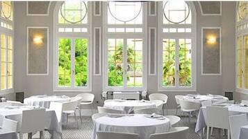 3 restaurantes; se sirven brunch y cocina escandinava