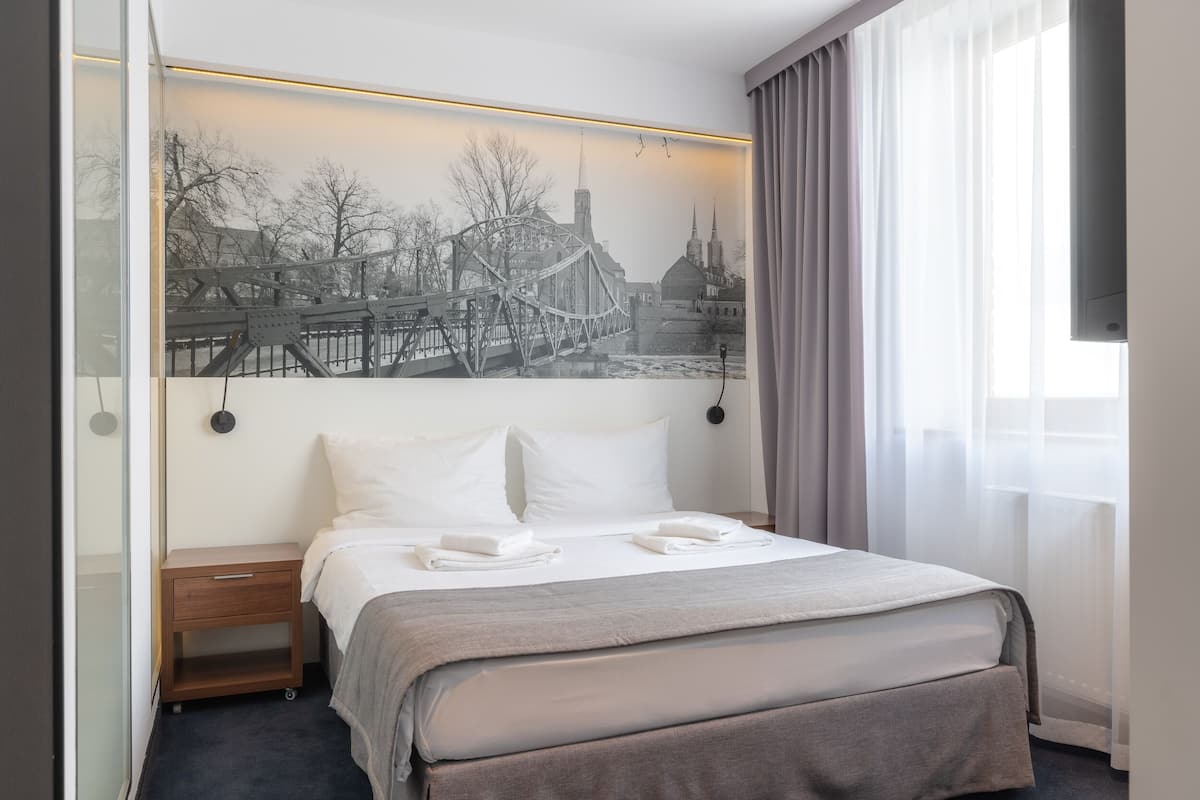 Deluxe Studio Suite