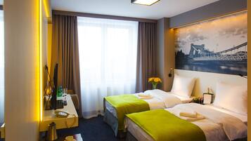 Desk, laptop workspace, soundproofing, free WiFi