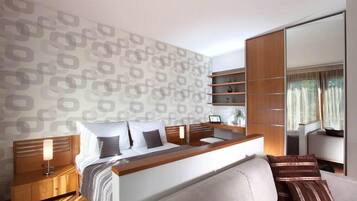 Premium bedding, minibar, in-room safe, desk