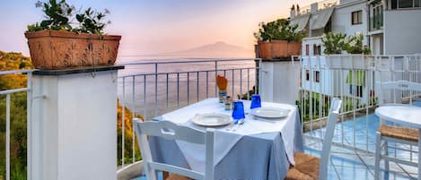 Petit déjeuner buffet compris tous les jours