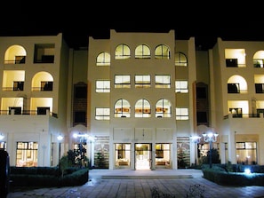 Front of property - evening/night - Hotel Gafsa Palace (Ksar)