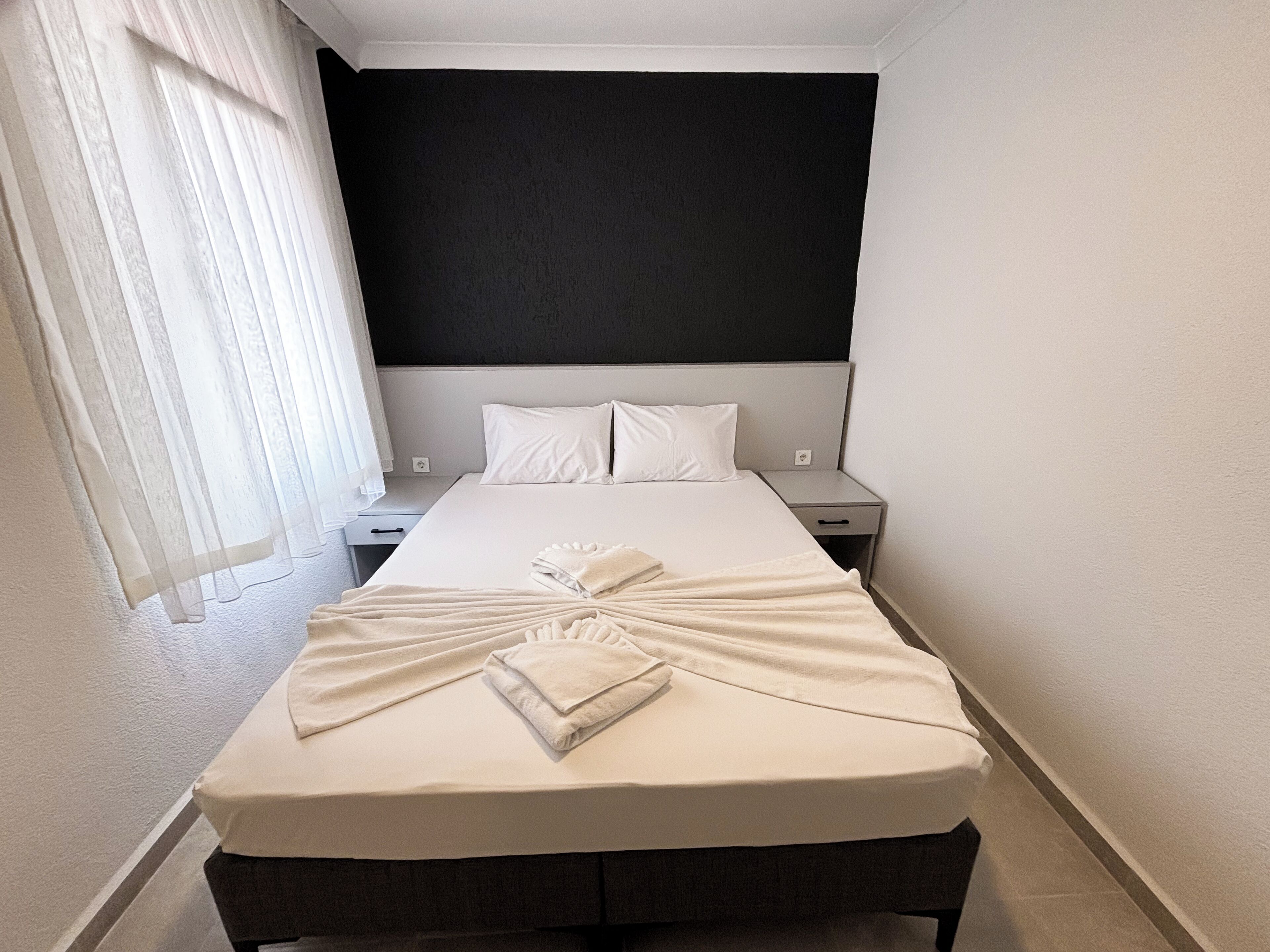 family suite | 1 bedroom, premium bedding, desk, laptop workspace