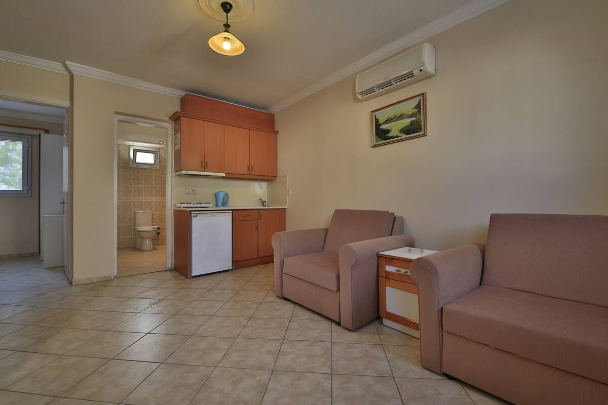 family quadruple room | 1 bedroom, premium bedding, desk, laptop workspace