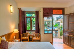 디럭스 더블룸 또는 트윈룸, 수영장 전망 | 미니바, 객실 내 금고, 책상, 암막 커튼