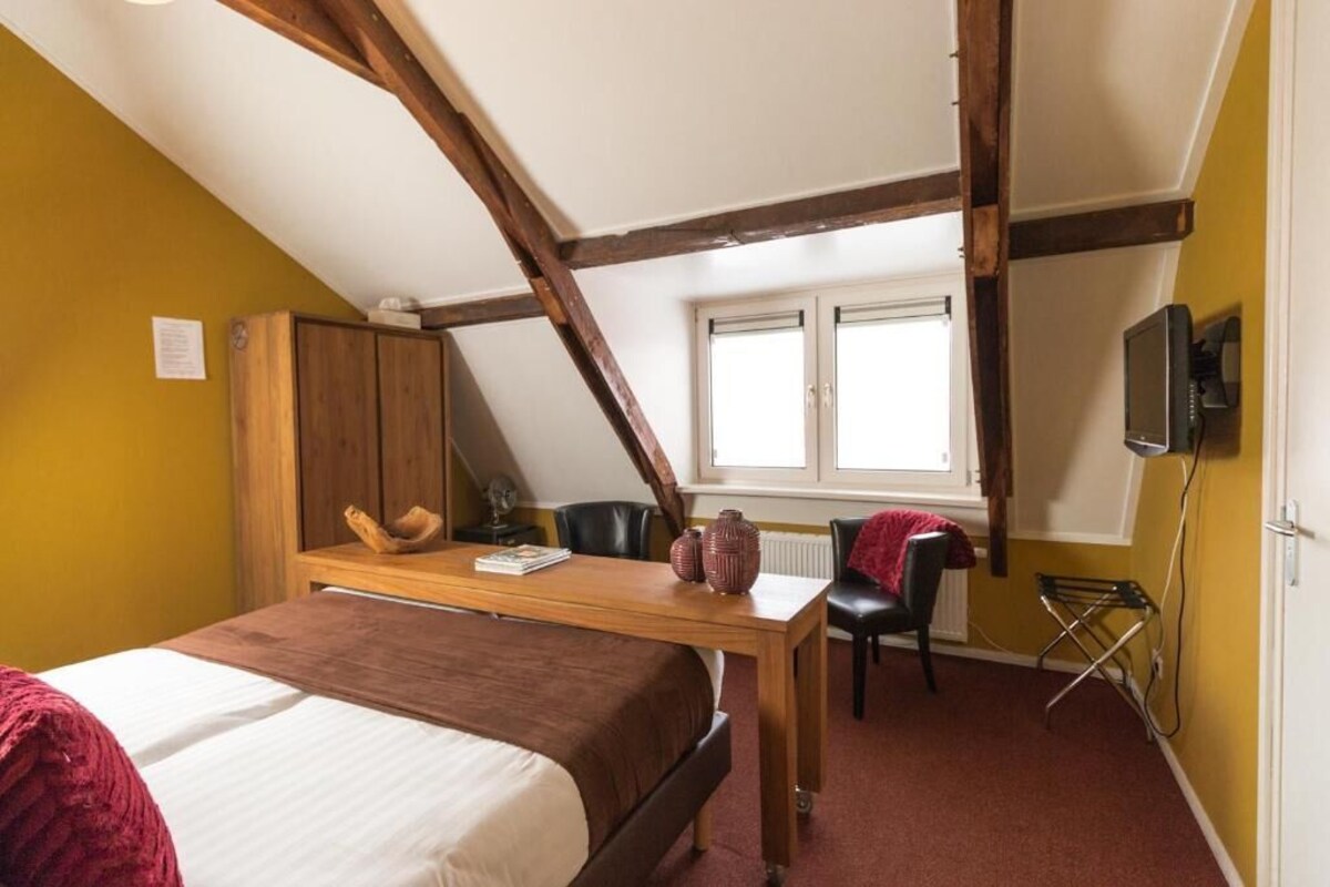 Double Room, Balcony