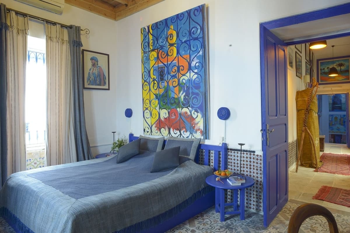 Double Room (El Fell) | Premium bedding, desk, soundproofing, iron/ironing board