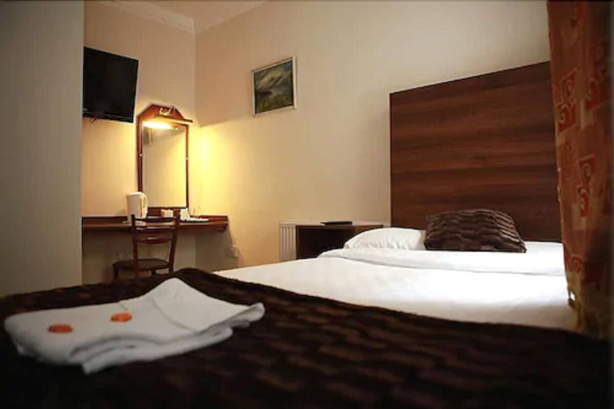 Wifi gratis y ropa de cama