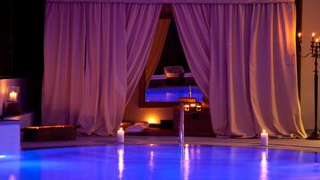 Sauna, steam room, 2 treatment rooms, massages