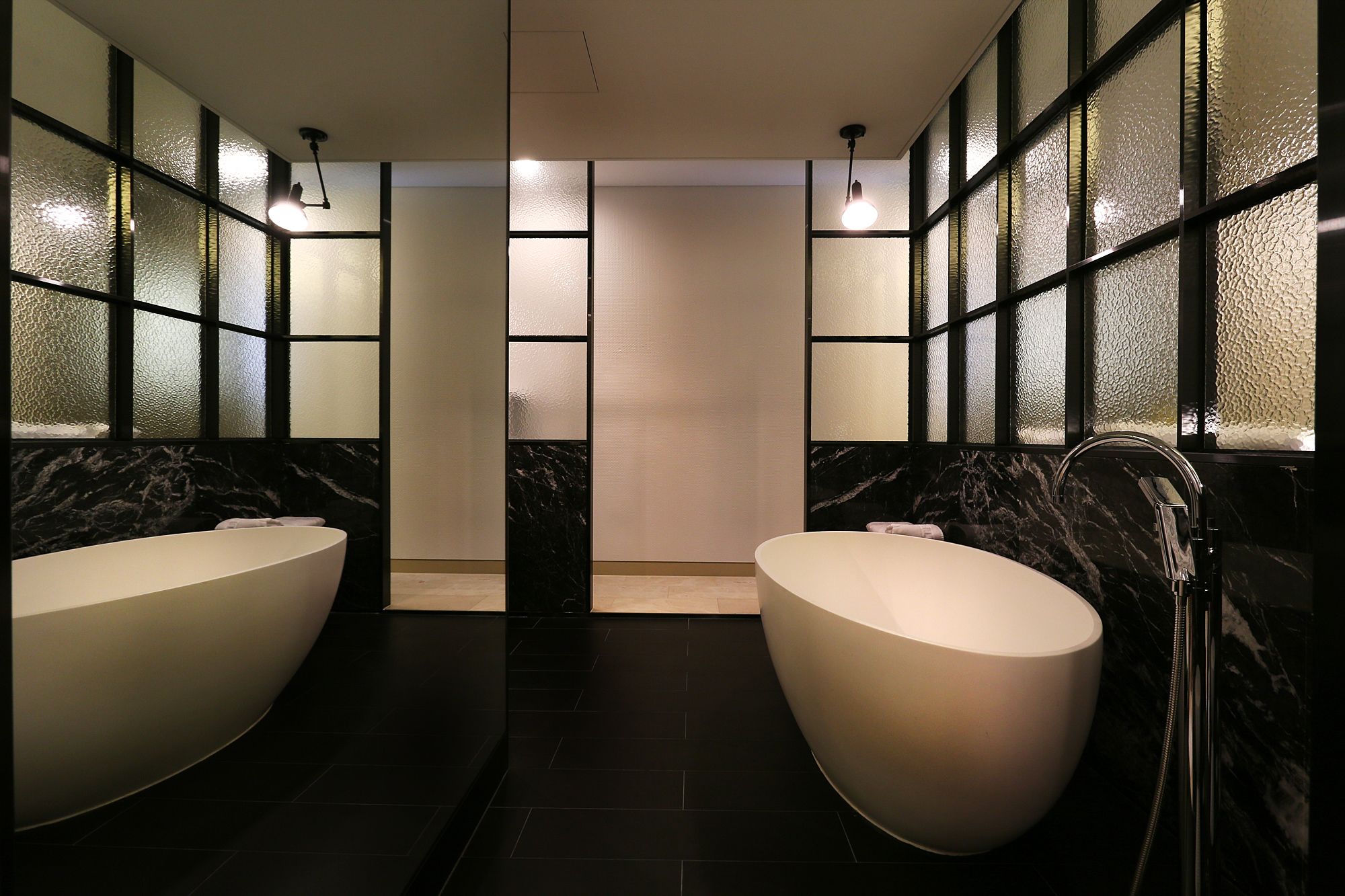 deluxe double room, kitchen (residence) | bathroom | free toiletries, hair dryer, bathrobes, slippers