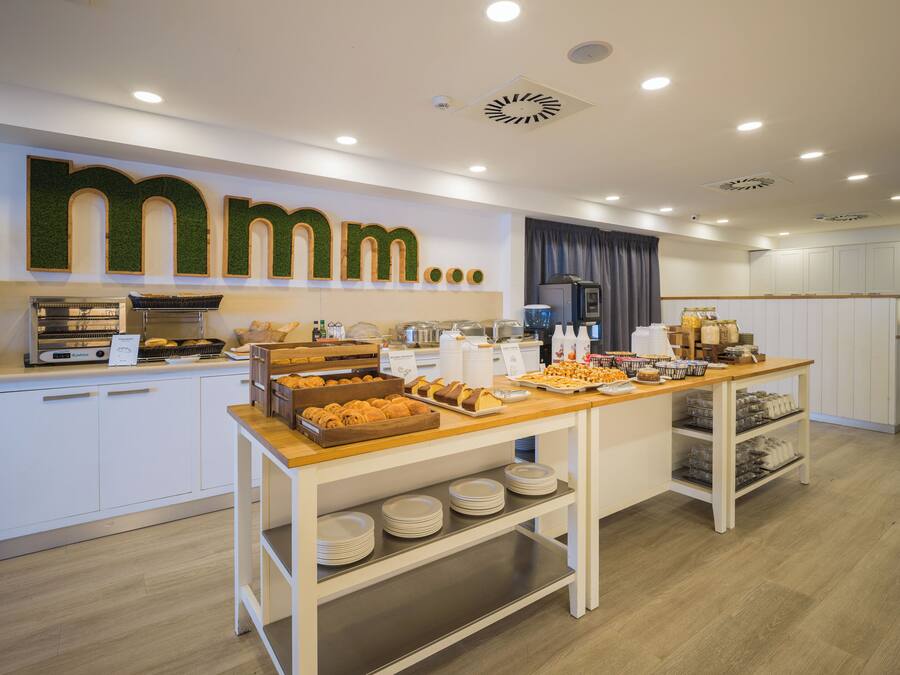 Daily buffet breakfast for a fee