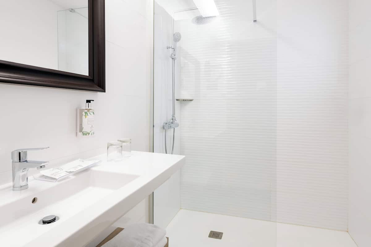 minibar, in-room safe, desk, blackout curtains