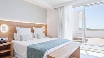Premium Room ( 2 adultos) | Minibar, caja fuerte, escritorio y wifi gratis