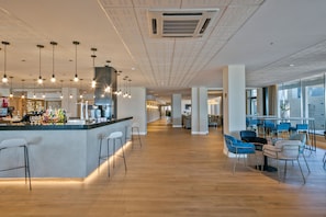 Bar (on property) - Hotel Best Terramarina (Vila-Seca)