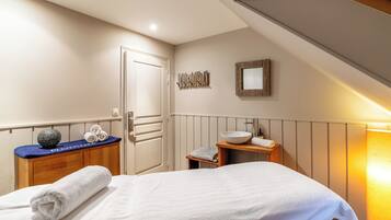 Een Turks bad/hammam, lichaamsbehandelingen, body wraps, body scrubs