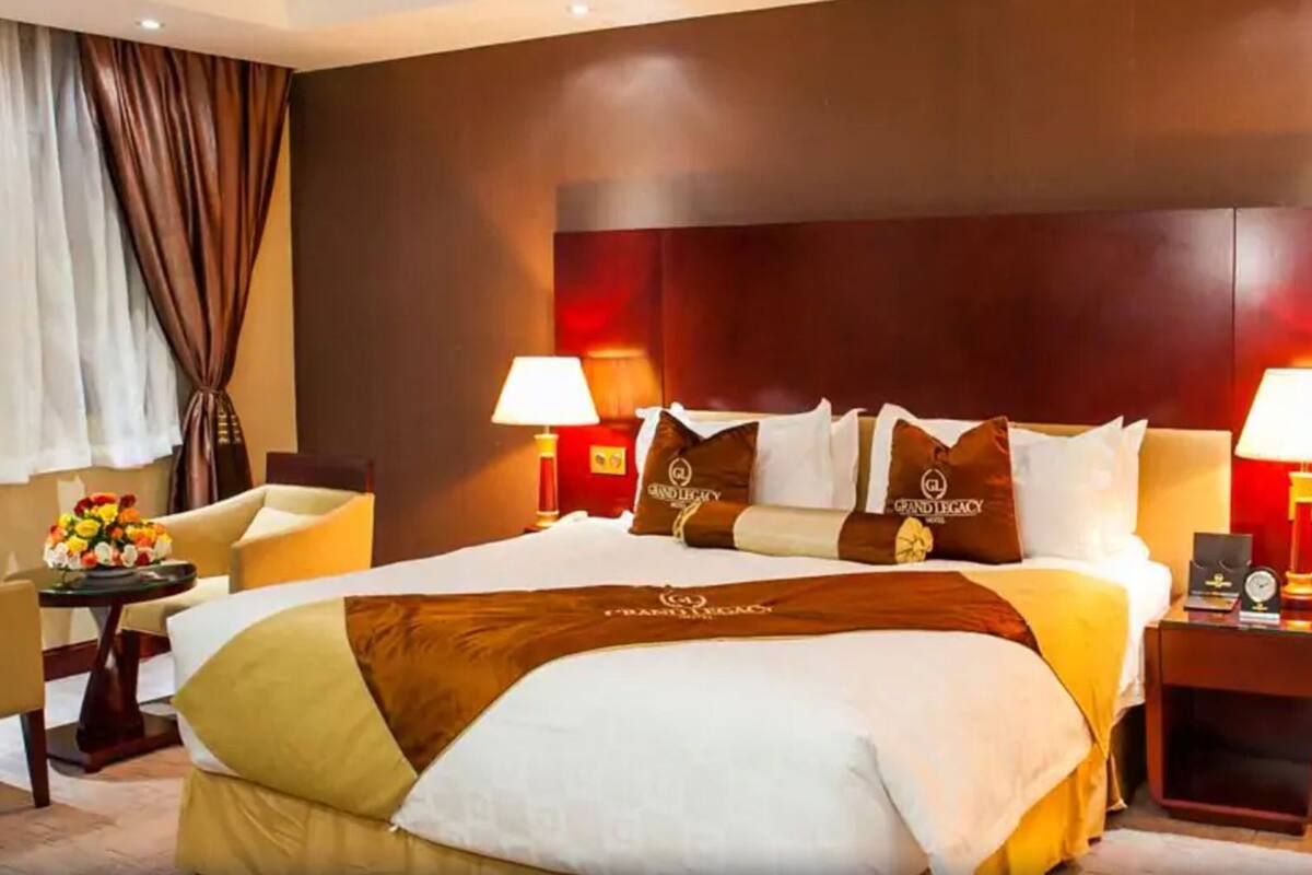 Premium bedding, minibar, in-room safe, desk