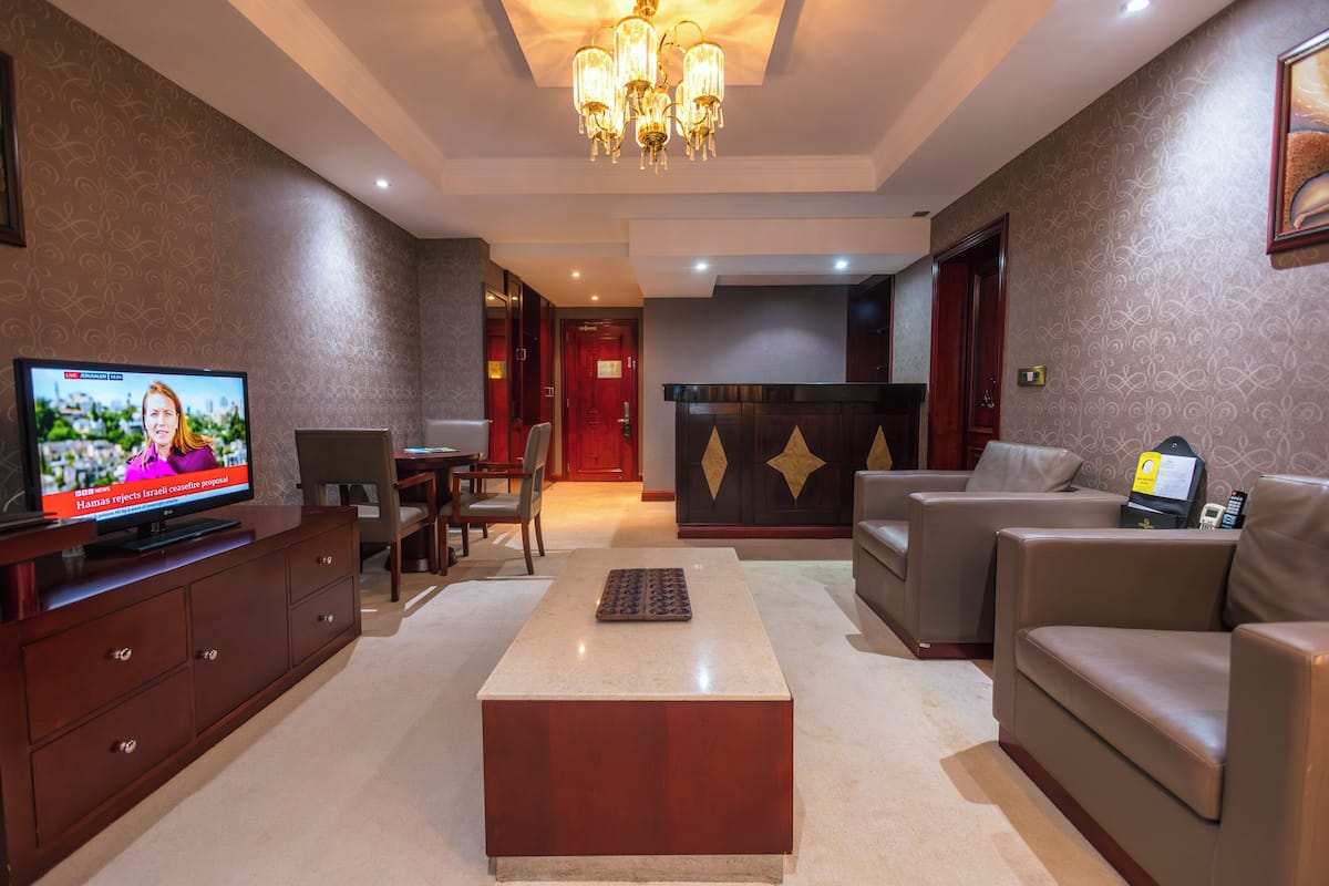 Suite exécutive | Literie de qualité, minibar, coffre-fort, bureau