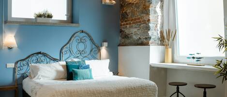 Deluxe Double or Twin Room | Down comforters, free minibar items, in-room safe