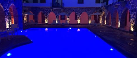 Outdoor pool, pool umbrellas, pool loungers
