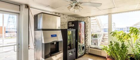 Vending machine