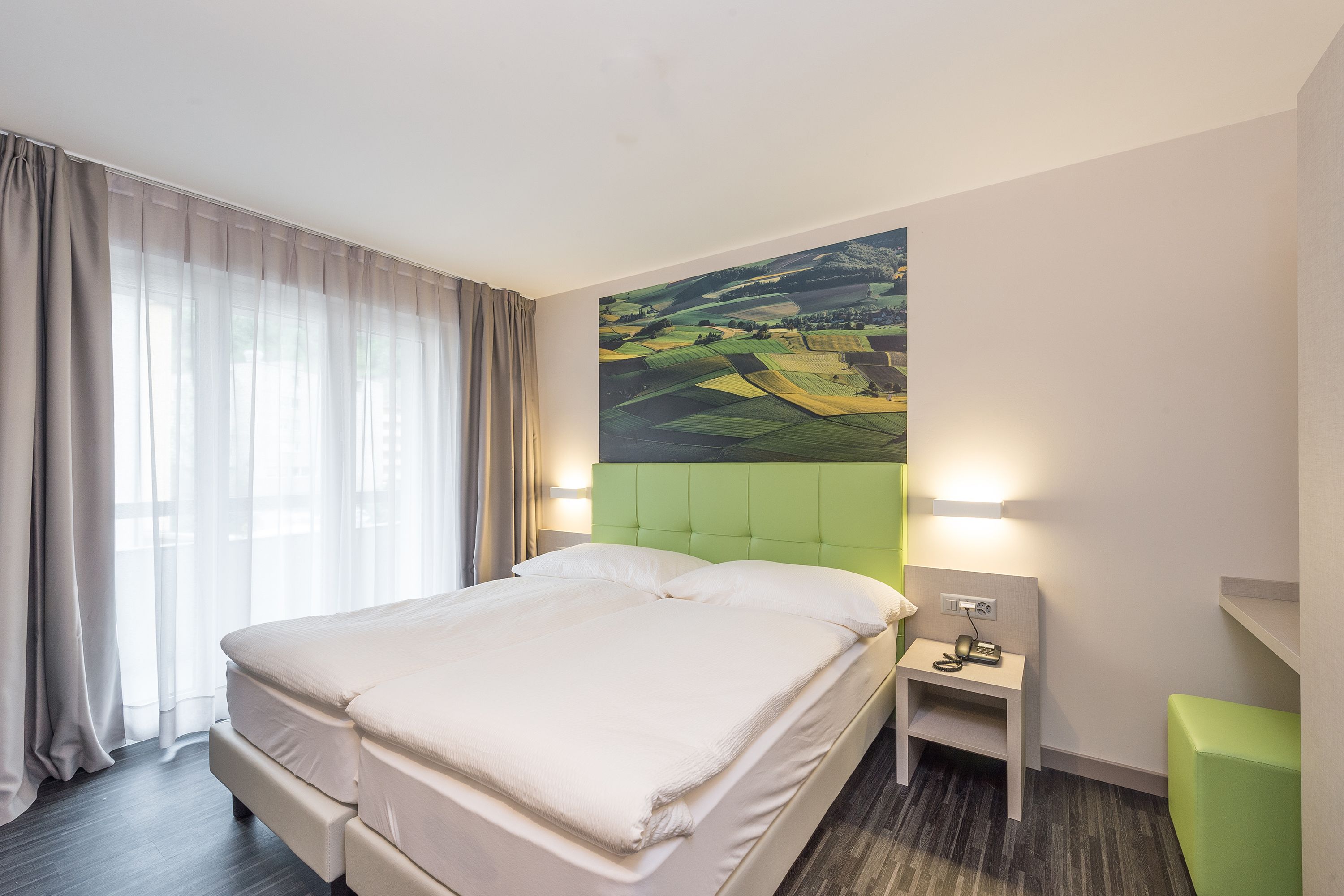 double room | in-room safe, desk, free wifi, bed sheets