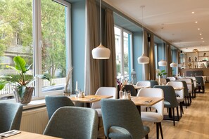 Tägliches inbegriffenes Frühstücksbuffet