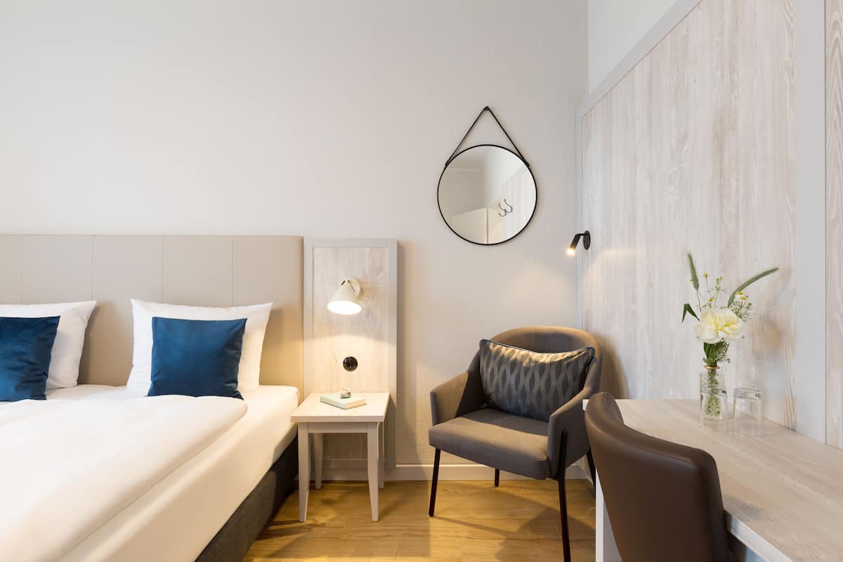 Standard Double Room | Free WiFi, bed sheets