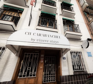 Front of property - Casa de Huéspedes Carabanchel by Vivere Stays (Madrid)