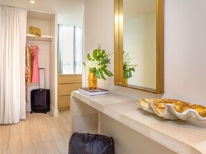 Interior - SLS LUX at Baha Mar (Nassau)