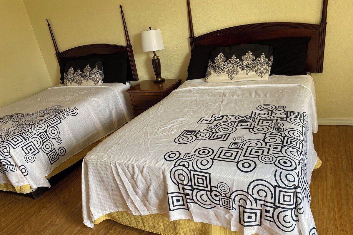 Standard-Doppelzimmer, 2 Doppelbetten, Nichtraucher