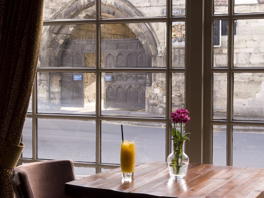 Bar (en el alojamiento)