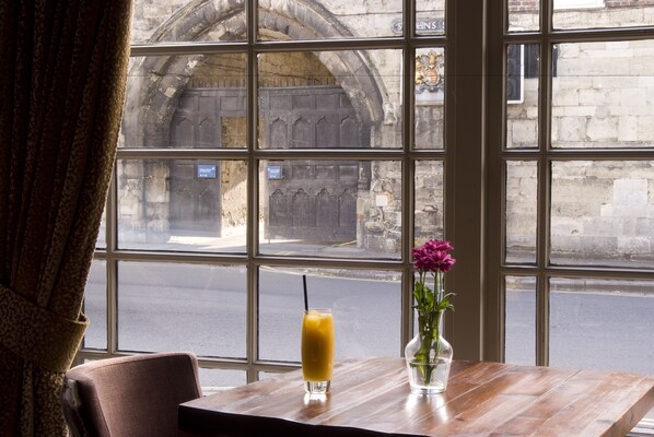 Bar (en la propiedad)