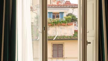 Habitación estándar | Ropa de cama de alta calidad, colchones viscoelásticos, caja fuerte