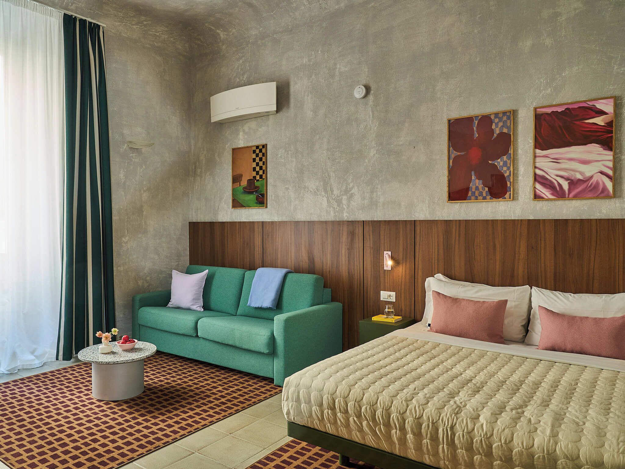 Suite, coin cuisine, vue ville (Large Studio with Sofa Bed) | Literie de qualité supérieure, matelas mémoire de forme