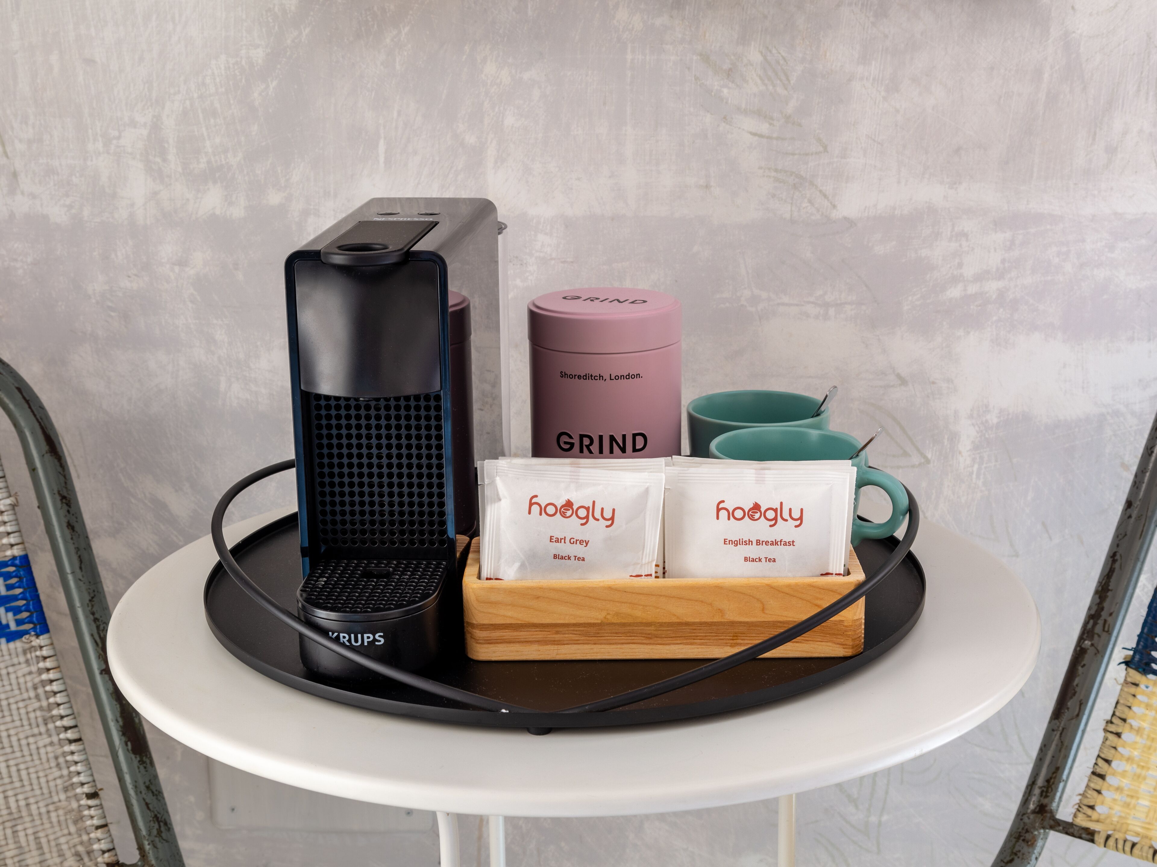 large studio with kitchenette, sofa bed | room amenity