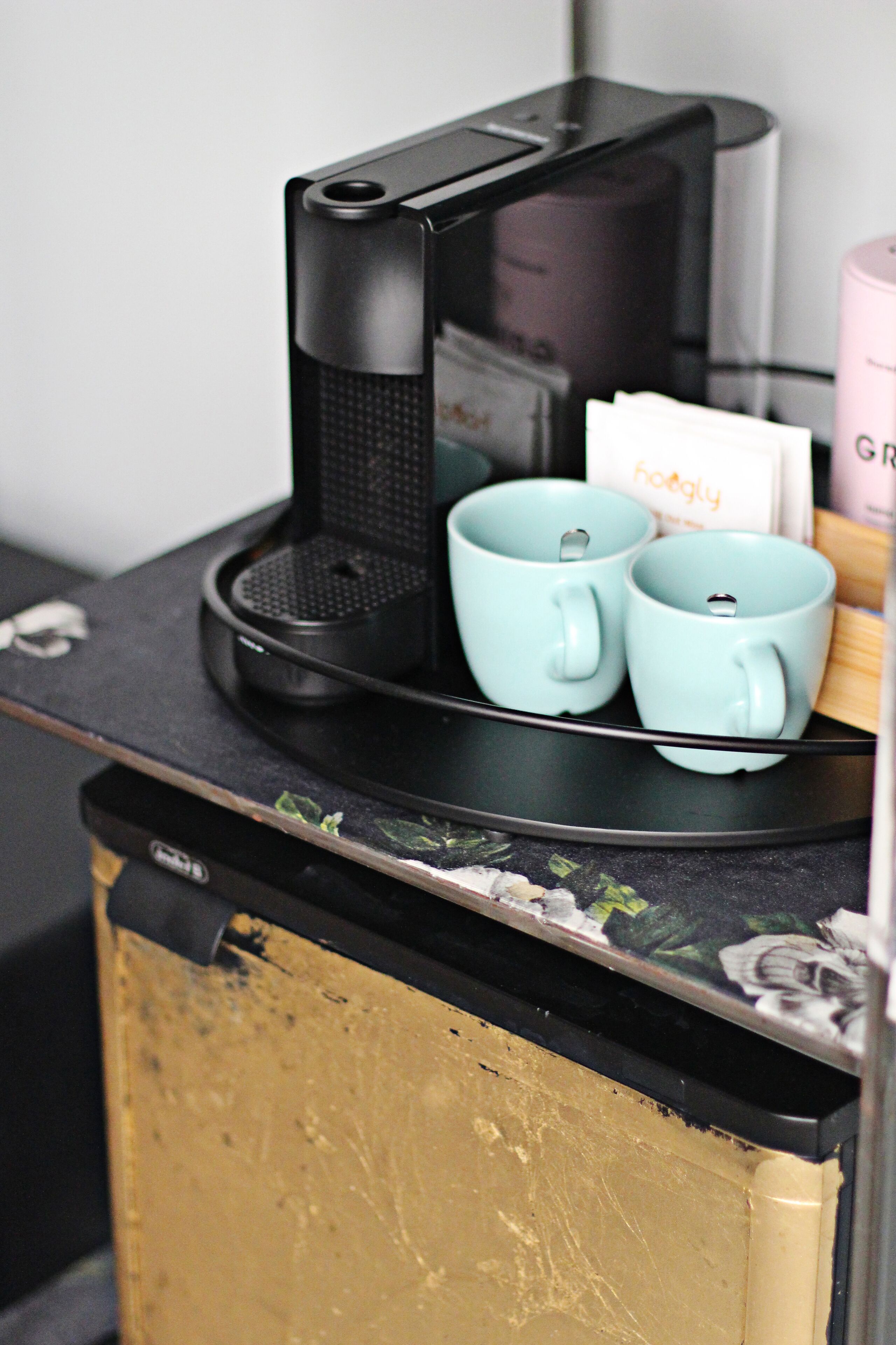 standard room | in-room dining