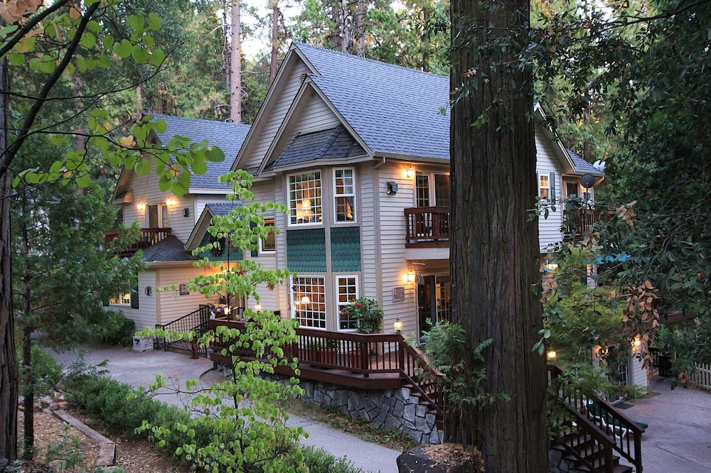 McCaffrey House B&B Inn - Sherwood Forest, CA